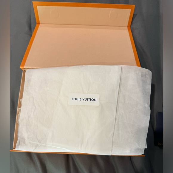 NWT Louis Vuitton *rare*  embroidered mid-layered zippered vest - Picture 7 of 11